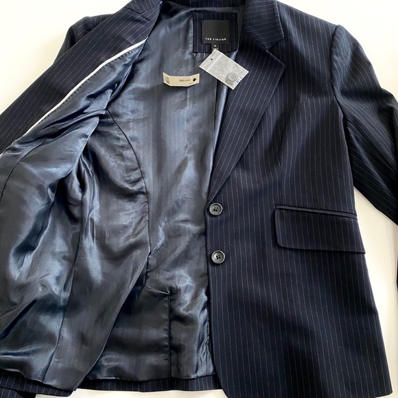 Women’s New Navy Pinstriped Blazer - Picture 4 of 9